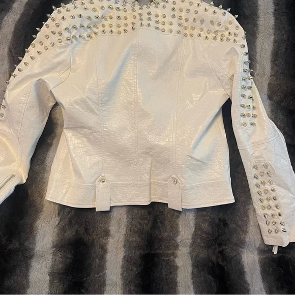 NWT SX Women Faux Leather PU White Jacket Studded Rivet Fashion Jacket Size M - Picture 3 of 12